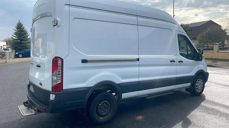 Gebraucht Ford Transit 170 PS (125 kW) 2017 Weiß Limousine