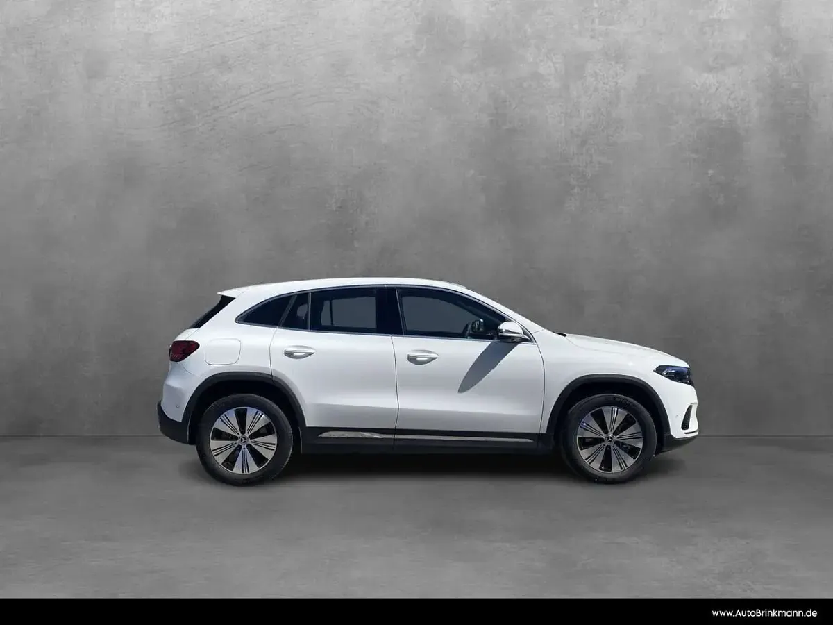 Gebraucht Mercedes EQA250+ Progressive 139 kW (190 PS) 2025 Weiß SUV