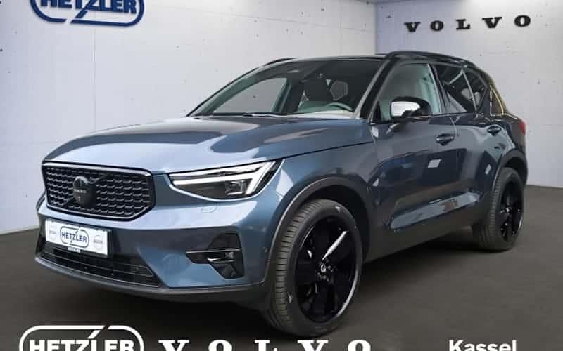 Blau Neu 2025 Volvo XC40 Plus SUV | 57.140 € - Bild 1/4