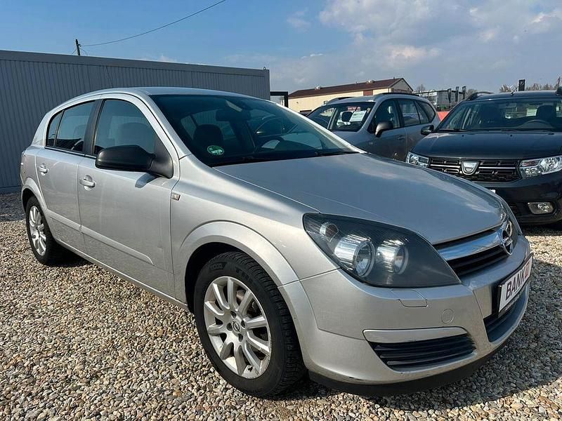 Gebraucht Opel Astra Cosmo 105 PS (77 kW) 2005 Silber Limousine
