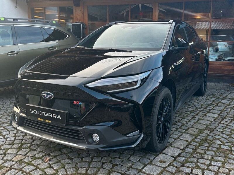 Schwarz Gebraucht 2024 Subaru Solterra Platinum SUV | 48.990 € - Bild 1/1