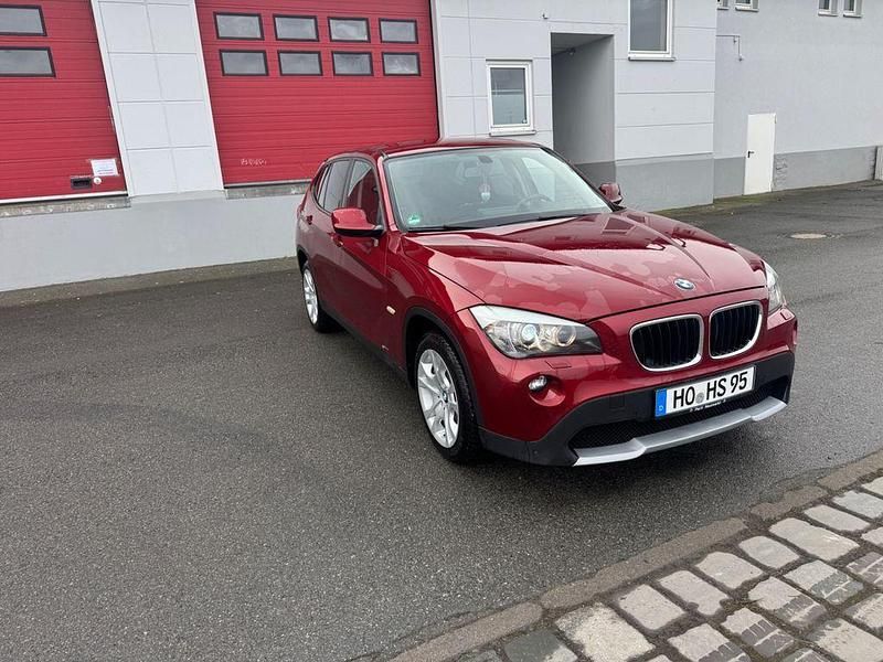 Gebraucht BMW X1 150 PS (110 kW) 2010 Rot SUV