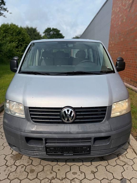 Gebraucht VW Caravelle 102 PS (75 kW) 2007 Silber Van / Kleinbus