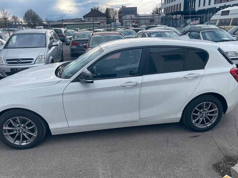 Gebraucht BMW 116 136 PS (100 kW) 2013 Weiß Kleinwagen