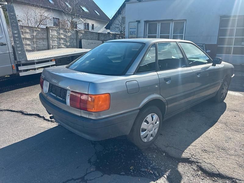 Gebraucht Audi 80 70 PS (51 kW) 1991 Grau Limousine