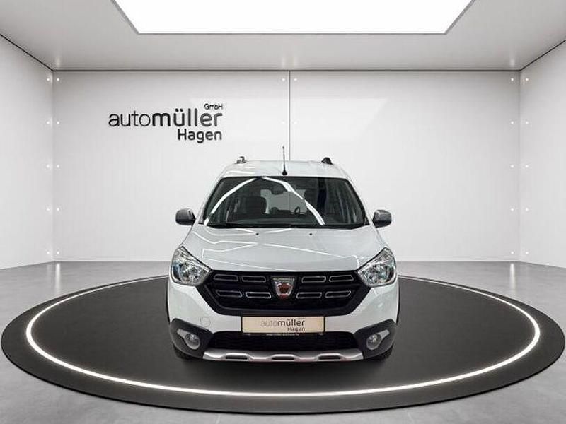 Gebraucht Dacia Dokker Stepway 131 PS (96 kW) 2020 Weiß Van / Kleinbus