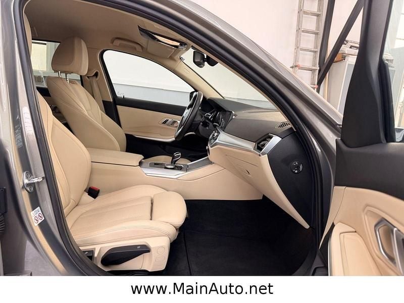 Gebraucht BMW 318 Sport Line 150 PS (110 kW) 2022 Grau Kombi