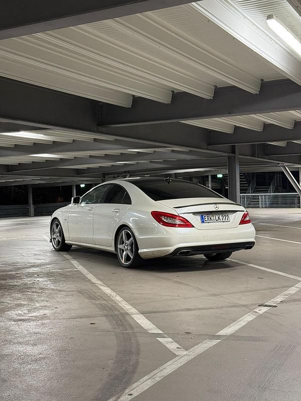 Gebraucht Mercedes CLS350 306 PS (225 kW) 2012 Weiß Limousine