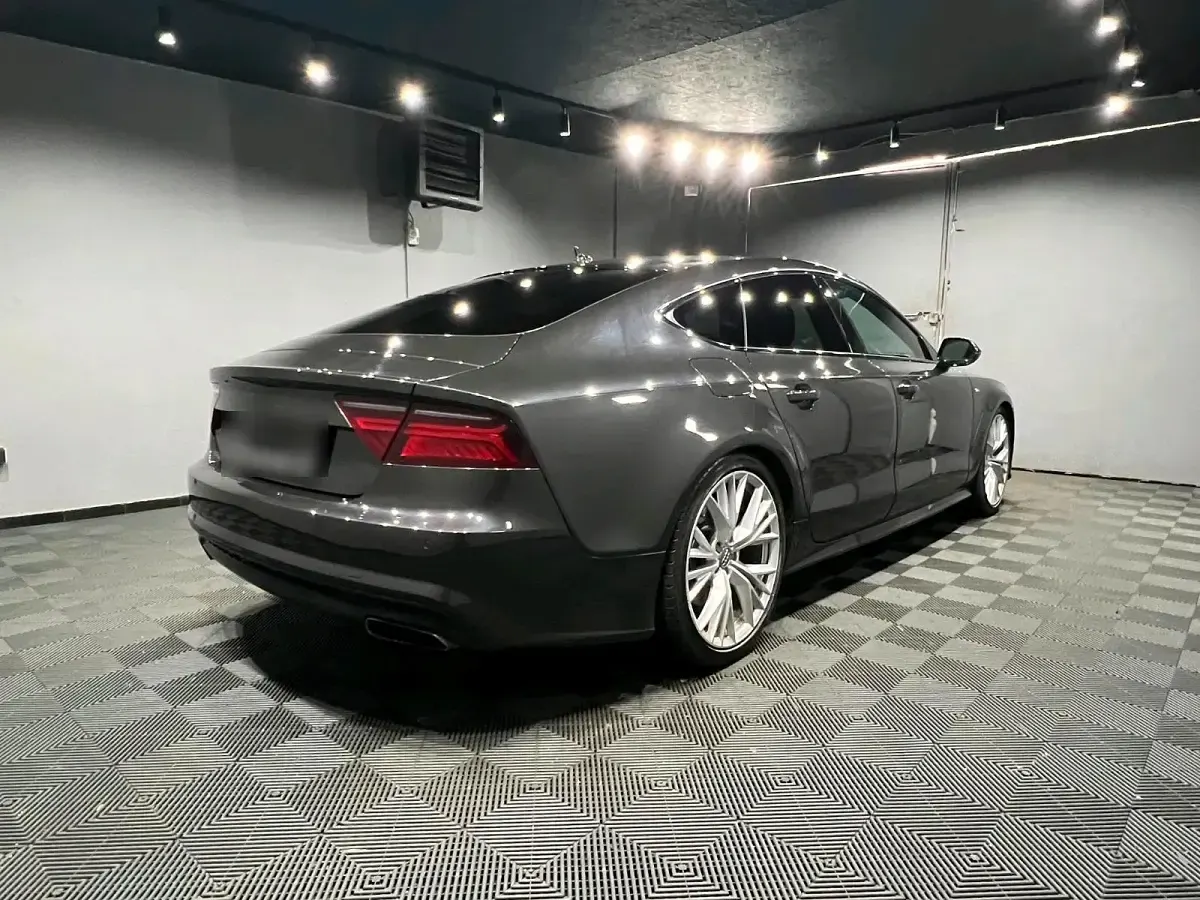 Gebraucht Audi A7 S-Line 217 PS (159 kW) 2015 Grau Kleinwagen