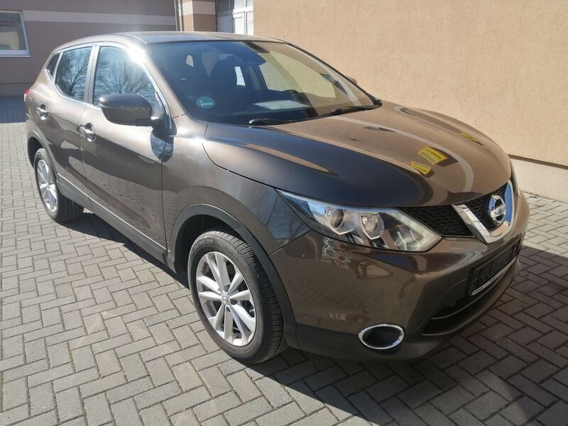 Bronze metallic Gebraucht 2015 Nissan Qashqai Acenta SUV | 11.395 € (Fairer Preis) - Bild 1/4