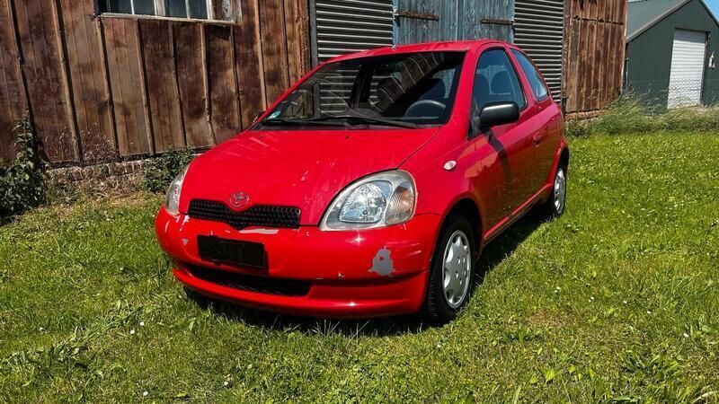 Rot Gebraucht 1999 Toyota Yaris Kleinwagen | 1.100 € (Fairer Preis) - Bild 1/4