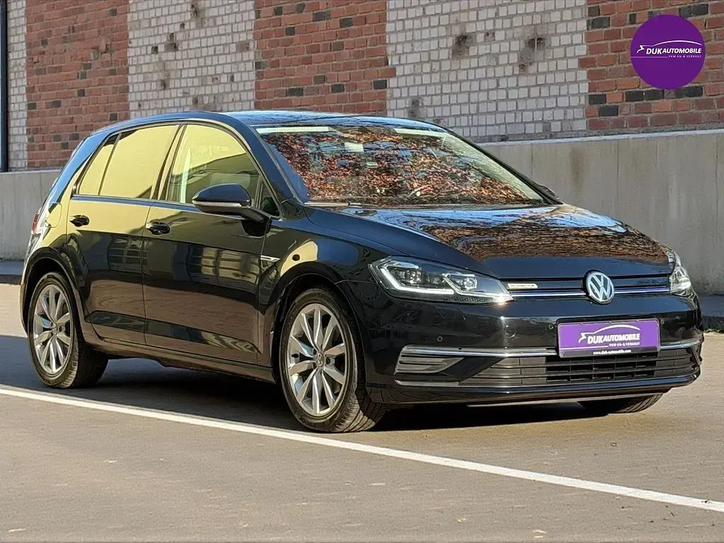 Gebraucht VW Golf VII Comfortline 131 PS (96 kW) 2019 Schwarz Limousine