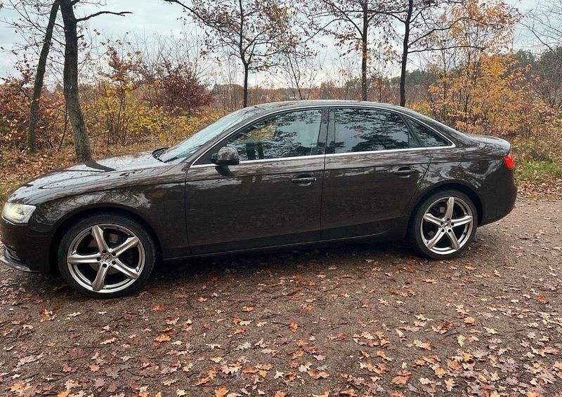 Second-hand Audi A4 204 CP (150 kW) 2012 Berlinǎ