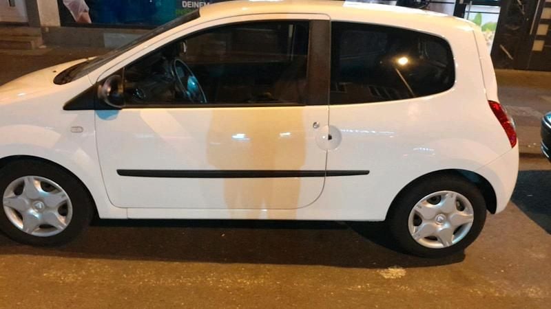 Second-hand Renault Twingo 75 CP (55 kW) 2014 Alb Hatchback