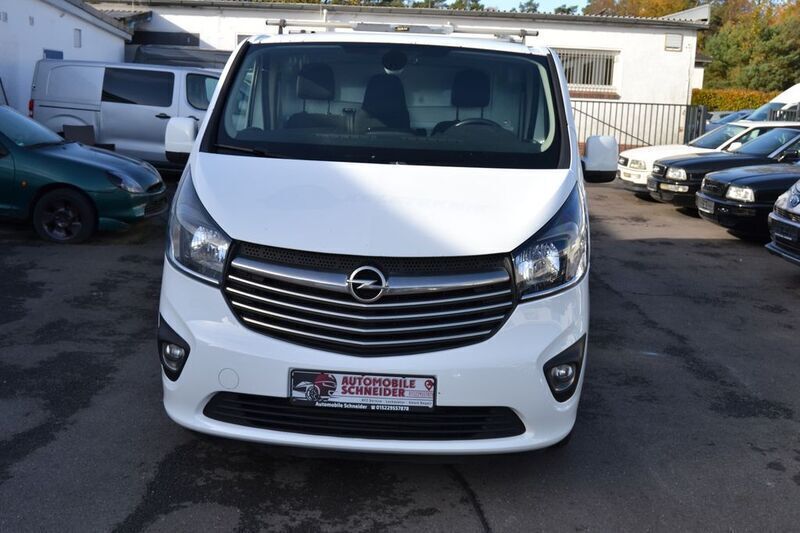 Weiß Gebraucht 2016 Opel Vivaro Van | 6.700 € (Superpreis) - Bild 1/4