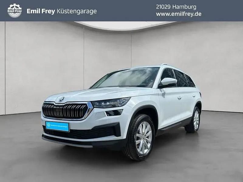 Moonweiss metallic met. Gebraucht 2023 Skoda Kodiaq Style SUV | 34.440 € (Superpreis) - Bild 1/4