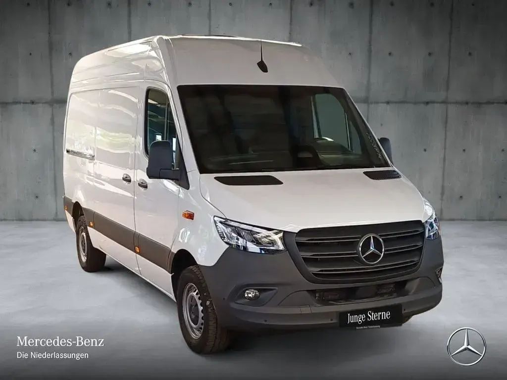 Gebraucht Mercedes Sprinter 170 PS (125 kW) 2024 Weiß Van