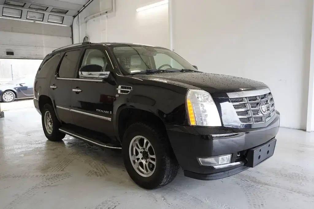 Gebraucht Cadillac Escalade 409 PS (300 kW) 2007 Schwarz SUV