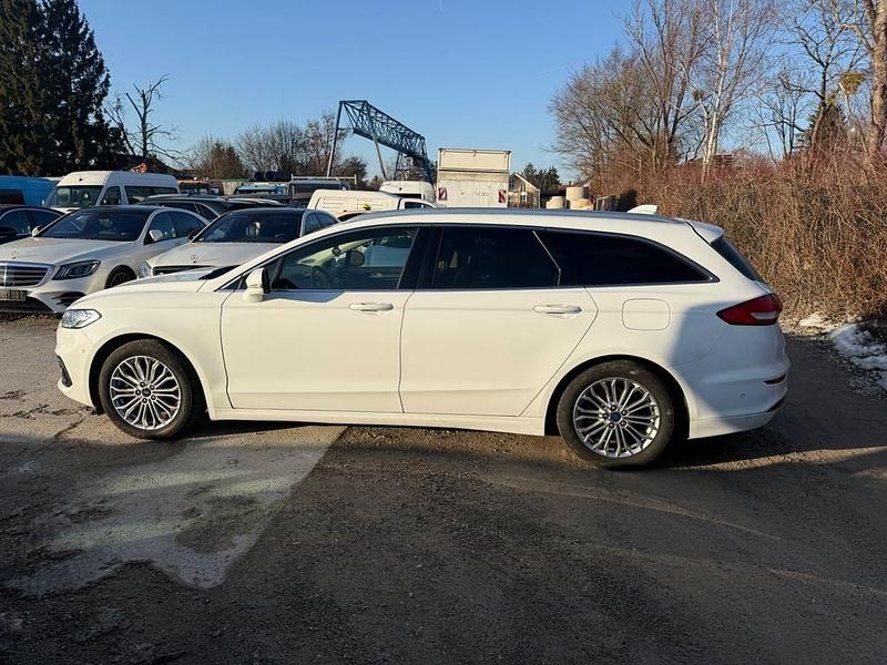 Gebraucht Ford Mondeo Titanium 150 PS (110 kW) 2020 Weiß Kombi