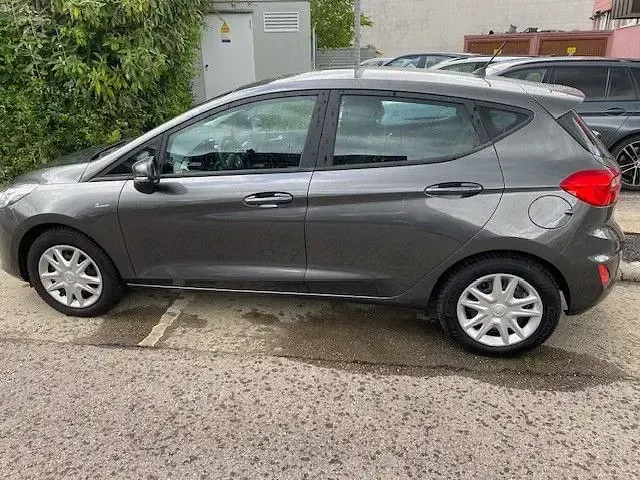 Gebraucht Ford Fiesta Trend 86 PS (63 kW) 2019 Magneticgrau (metallic) Kleinwagen