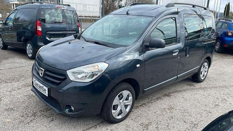 Gebraucht Dacia Dokker Ambiance 102 PS (75 kW) 2017 Grau Van / Kleinbus