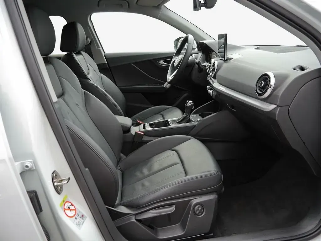 Gebraucht Audi Q2 Advanced 190 PS (139 kW) 2025 Gletscherweiß metallic SUV