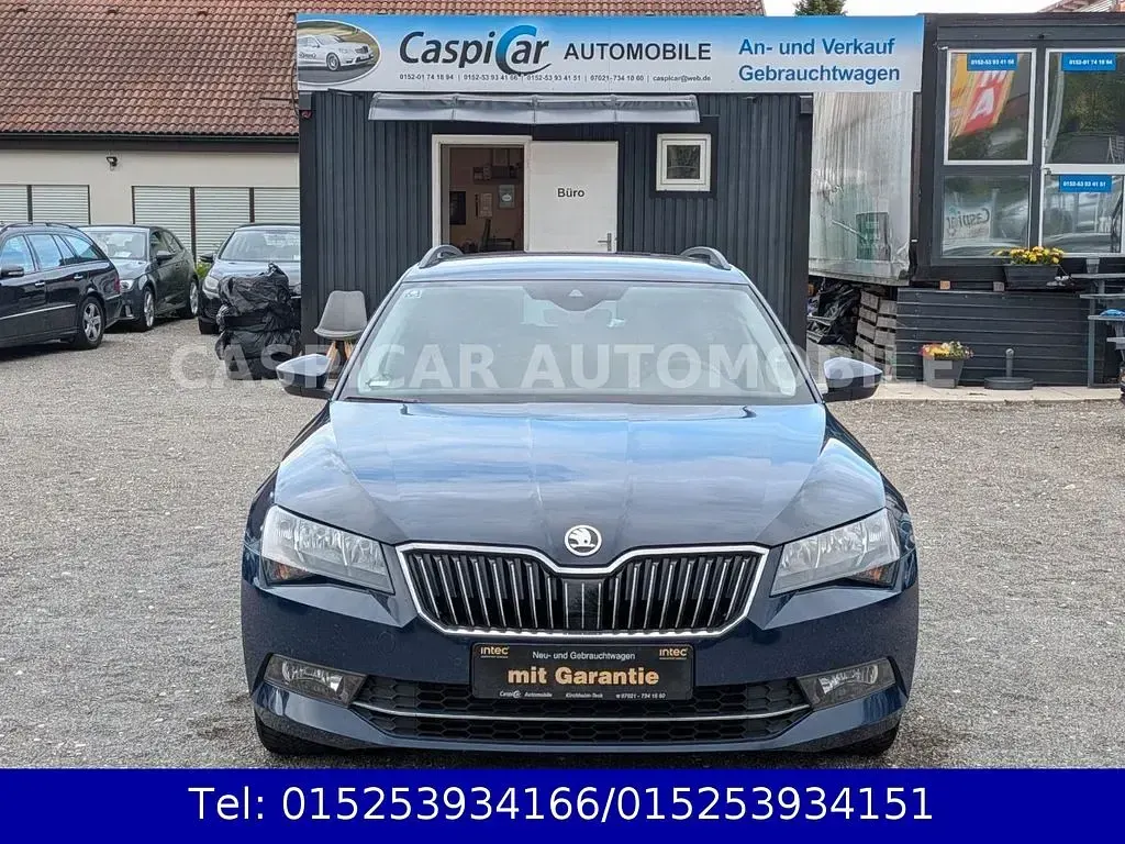 Gebraucht Skoda Superb 179 PS (131 kW) 2016 Blau Kombi