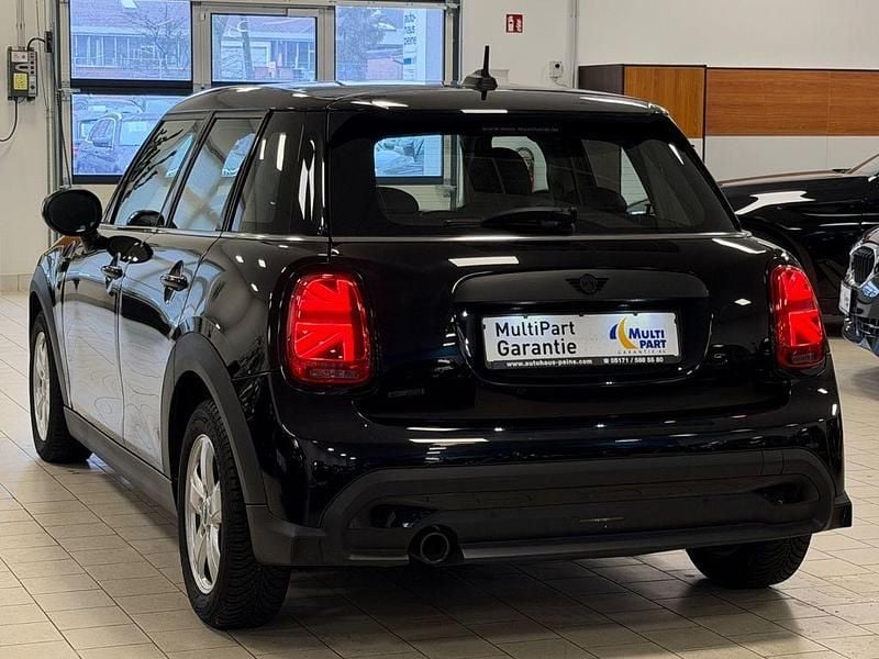 Gebraucht Mini ONE Classic 102 PS (75 kW) 2022 Schwarz Kleinwagen