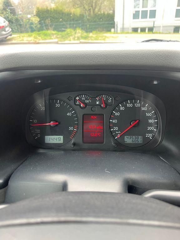 Używany VW T4 151 KM (111 kW) 2002 Srebrny Van