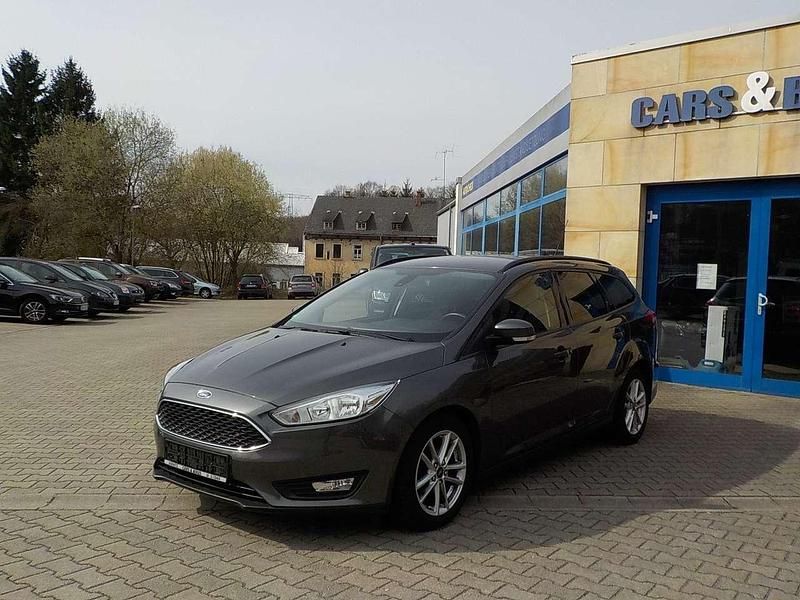 Gebraucht Ford Focus Business Edition 125 PS (91 kW) 2016 Magneticgrau (metallic) Kombi