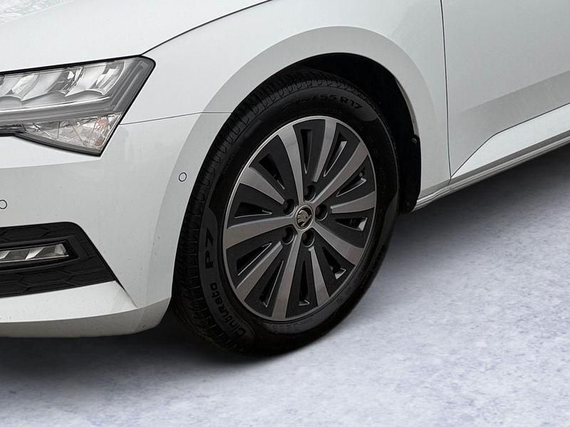 Gebraucht Skoda Superb Ambition 200 PS (147 kW) 2024 Weiß Kombi