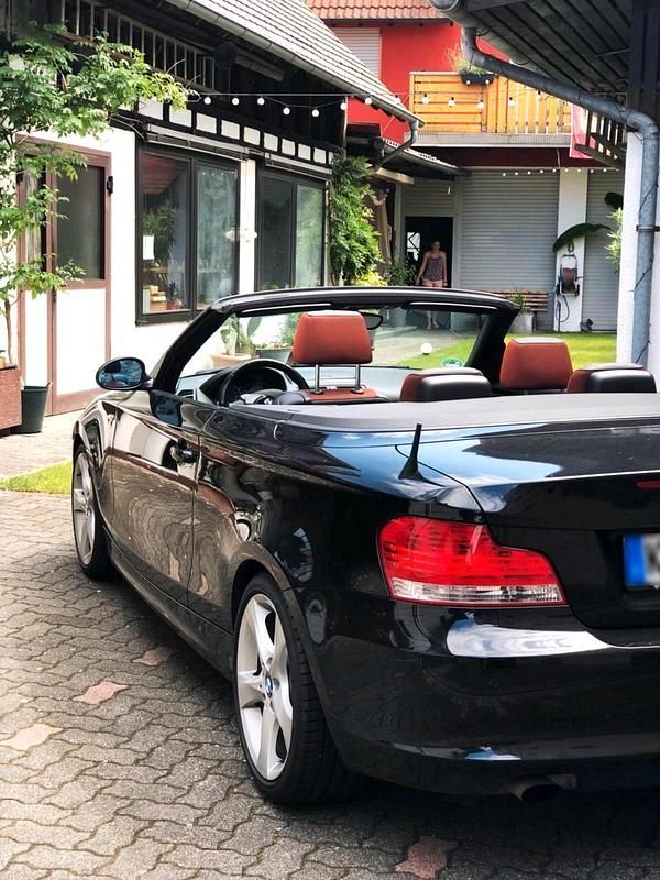 Gebraucht BMW 118 Cabriolet 143 PS (105 kW) 2008 Schwarz Cabrio