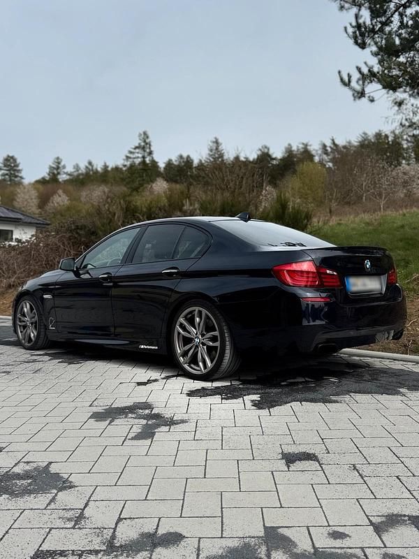 Używany BMW M550 381 KM (280 kW) 2013 Czarny Sedan/Limuzyna