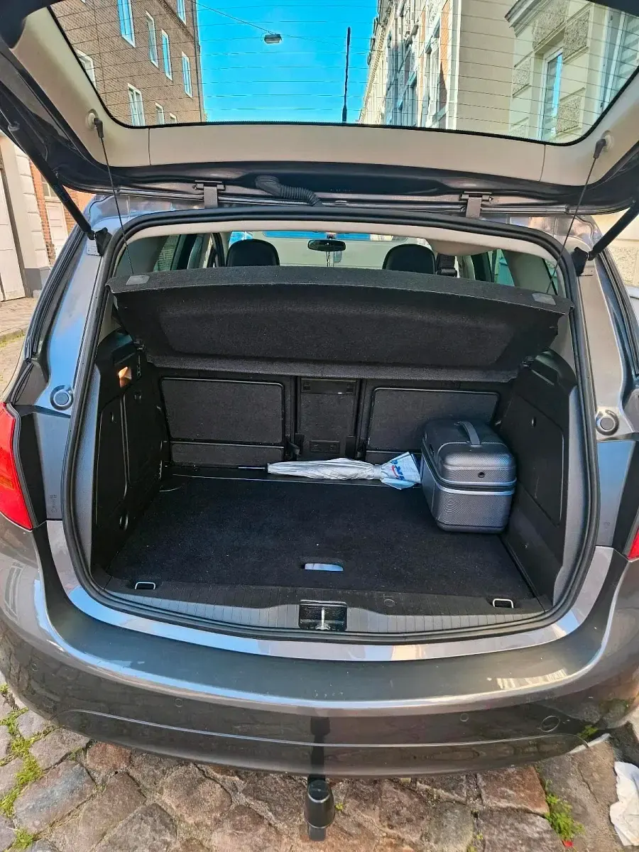 Gebraucht Opel Meriva Edition 120 PS (88 kW) 2012 Grau Van / Kleinbus
