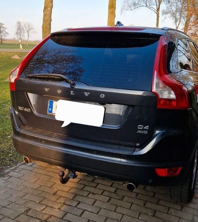 Gebraucht Volvo XC60 163 PS (119 kW) 2012 Grau SUV