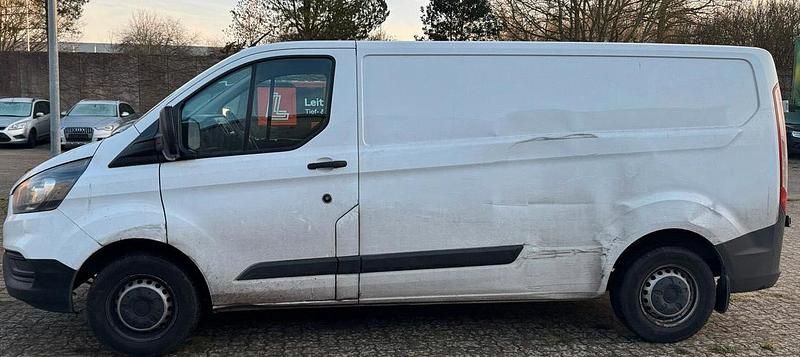Gebraucht Ford Transit Custom 131 PS (96 kW) 2018 Van / Kleinbus