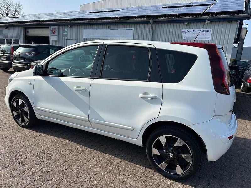 Gebraucht Nissan Note 90 PS (66 kW) 2013 Weiß Kleinwagen