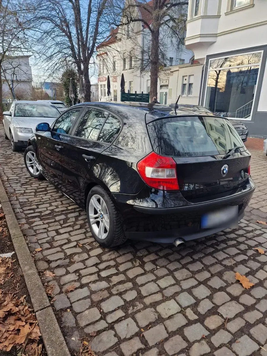 Gebraucht BMW 116 115 PS (84 kW) 2006 Schwarz Kleinwagen