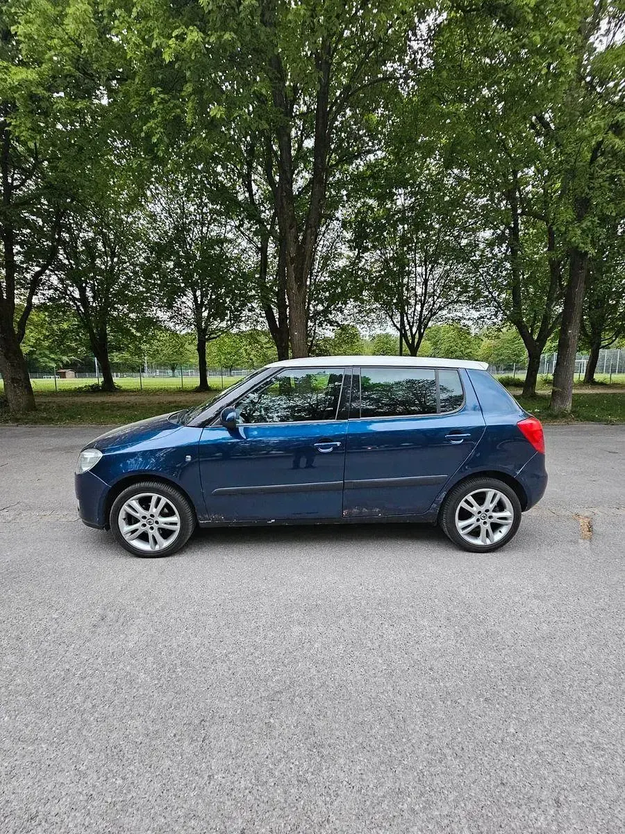 Gebraucht Skoda Fabia Sport 80 PS (58 kW) 2009 Blau Limousine