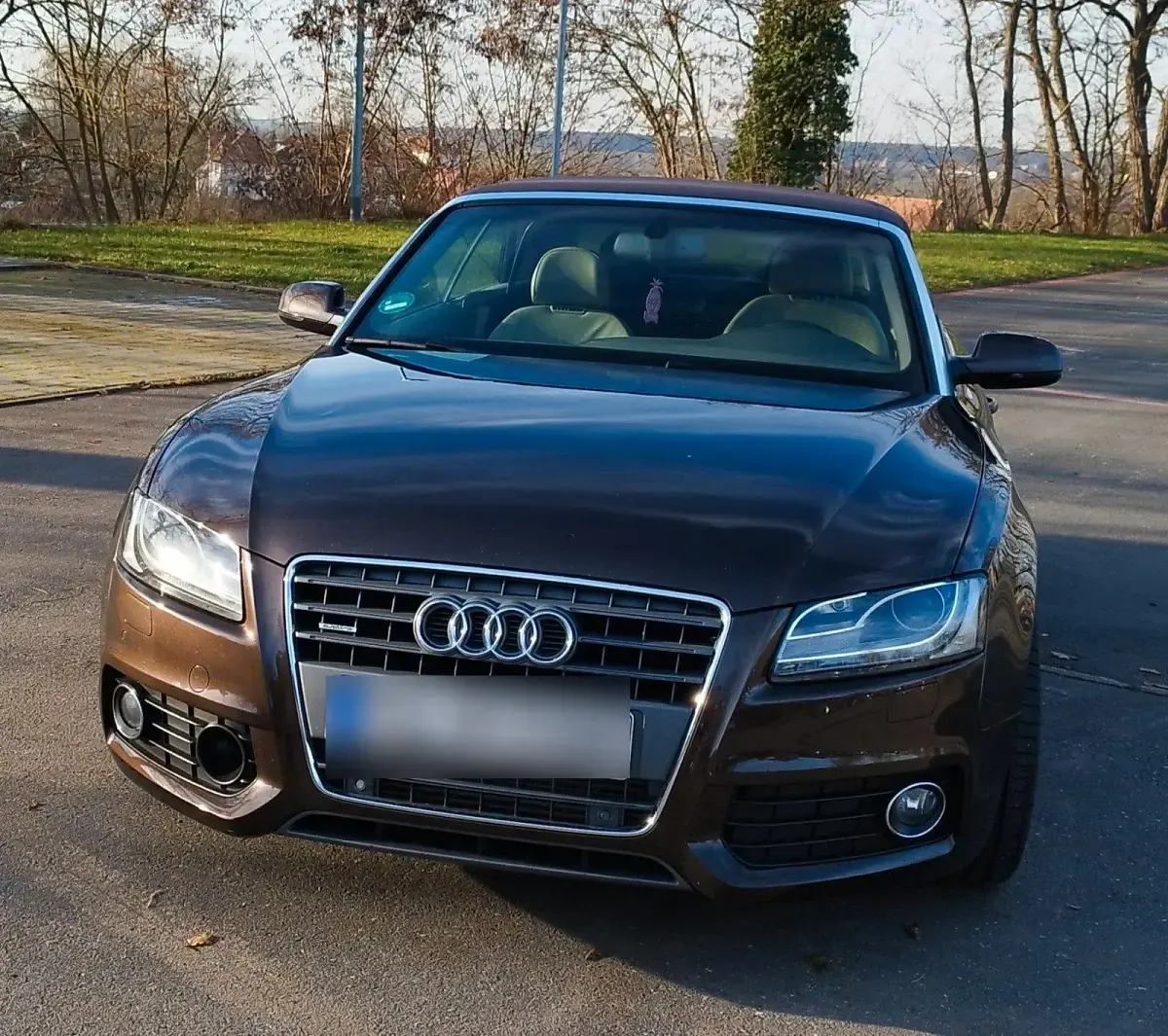 Gebraucht Audi A5 Cabriolet S-Line 211 PS (155 kW) 2011 Braun Cabrio