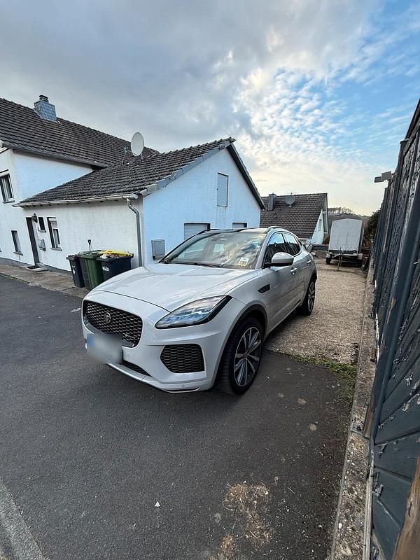 Gebraucht Jaguar E-Pace R-Dynamic 250 PS (183 kW) 2019 Grau SUV