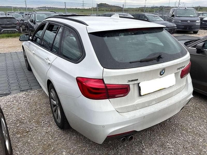 Gebraucht BMW 320 M Sport 190 PS (139 kW) 2016 Weiß Kombi
