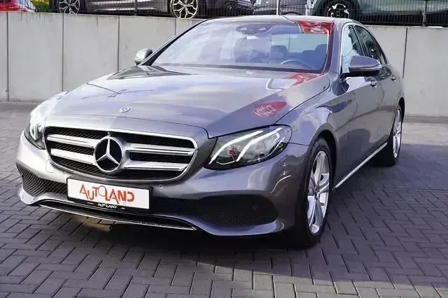 Gebraucht Mercedes E300 245 PS (180 kW) 2017 Grau Limousine