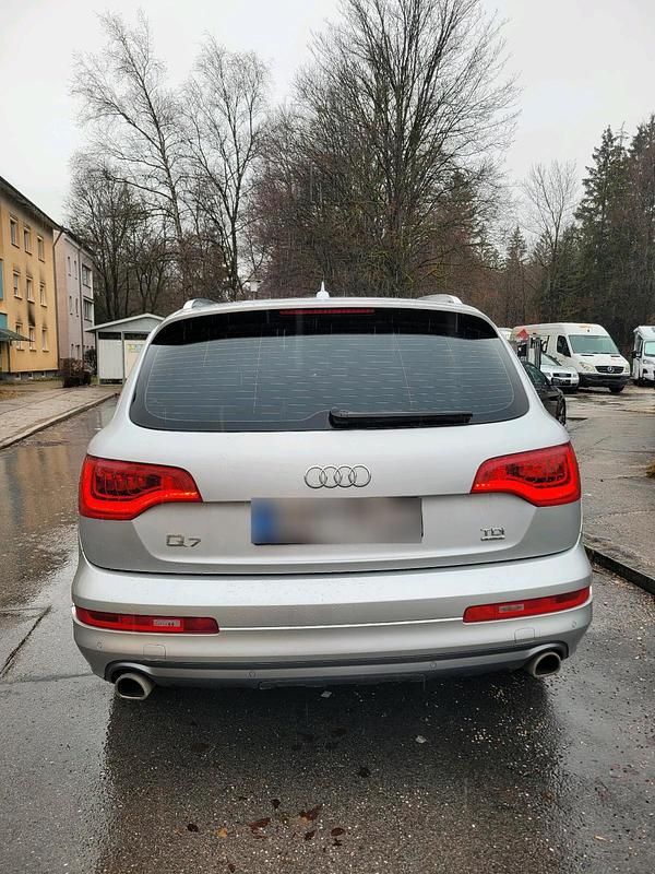Gebraucht Audi Q7 245 PS (180 kW) 2013 Silber SUV