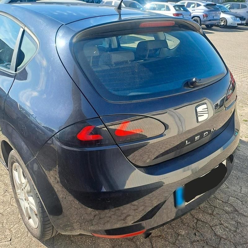 Second-hand Seat Leon 102 CP (75 kW) 2007 Negru Hatchback