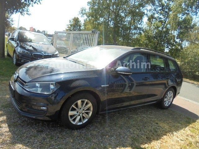 Blau Gebraucht 2016 VW Golf VII Kombi | 7.950 € (Guter Preis) - Bild 1/4