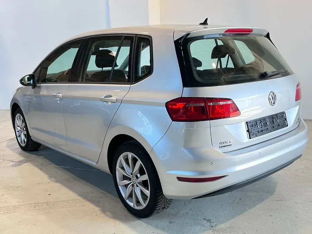 Gebraucht VW Golf Sportsvan Comfortline 86 PS (63 kW) 2017 Silber Van / Kleinbus