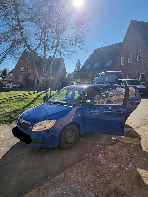 Blau Gebraucht 2007 Skoda Fabia Kleinwagen | 700 € (Superpreis) - Bild 1/4