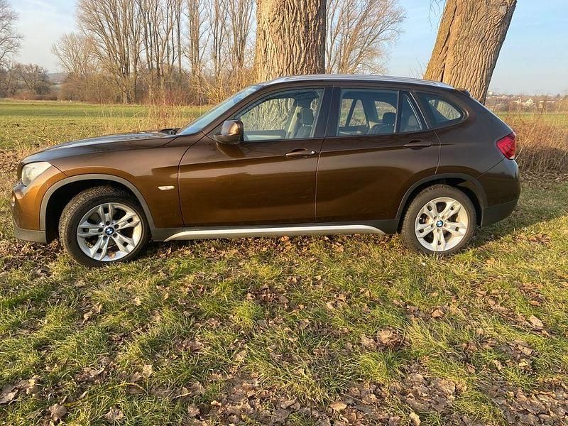 Gebraucht BMW X1 xLine 143 PS (105 kW) 2011 Braun SUV