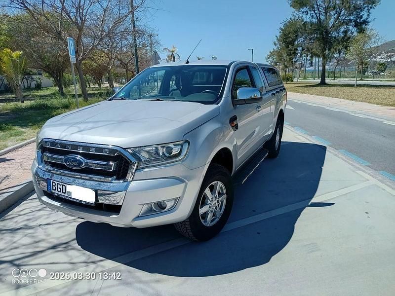 Gebraucht Ford Ranger 160 PS (117 kW) 2017 Silber Pickup